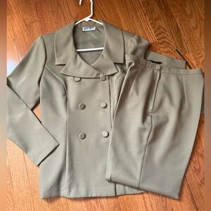 Vtg. Alyn Paige 2 Pcs Suit Double Breasted Jacket & Slacks 7/8